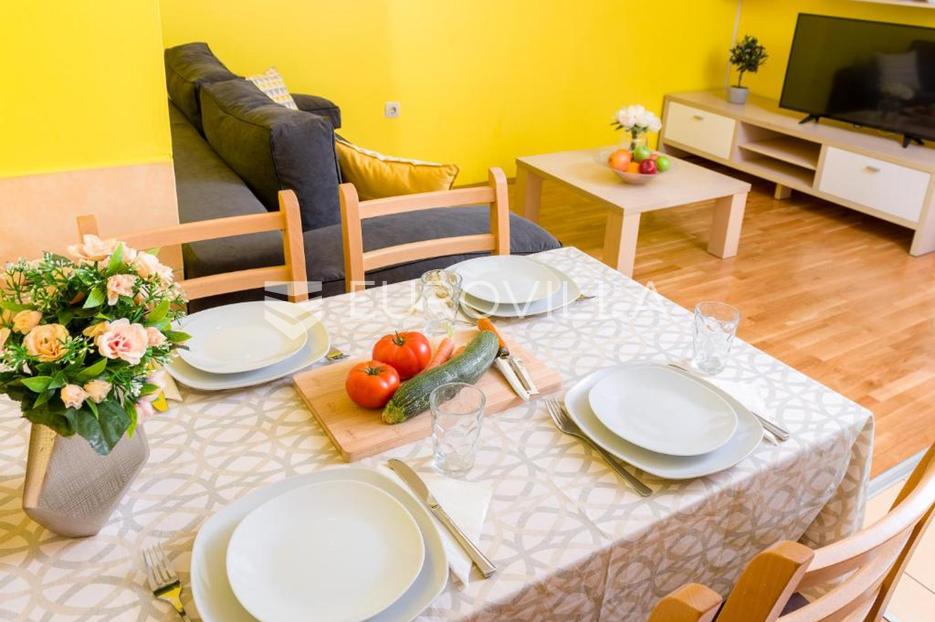 Flat For sale -  Split