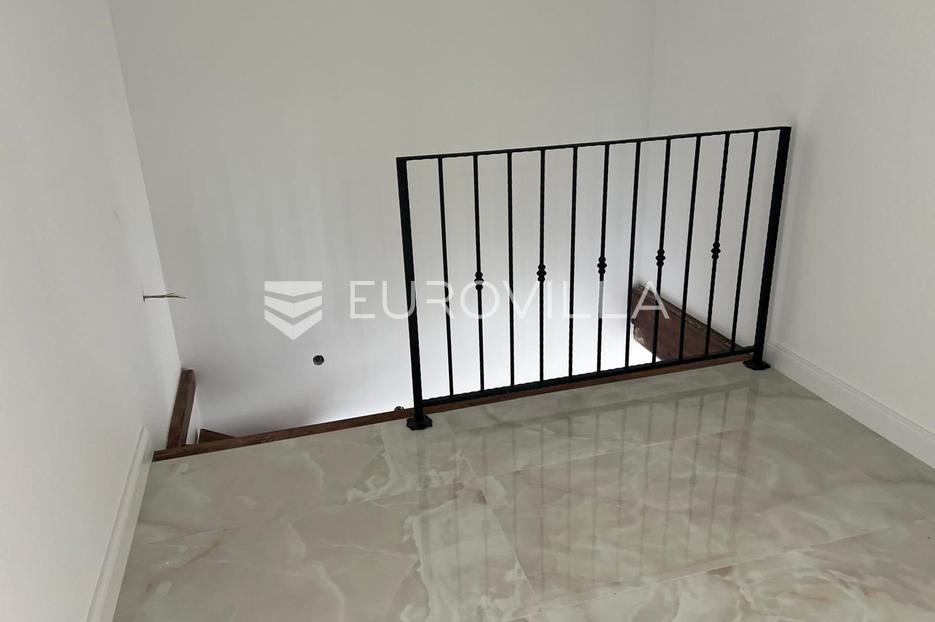 House For sale -  Vrsi
