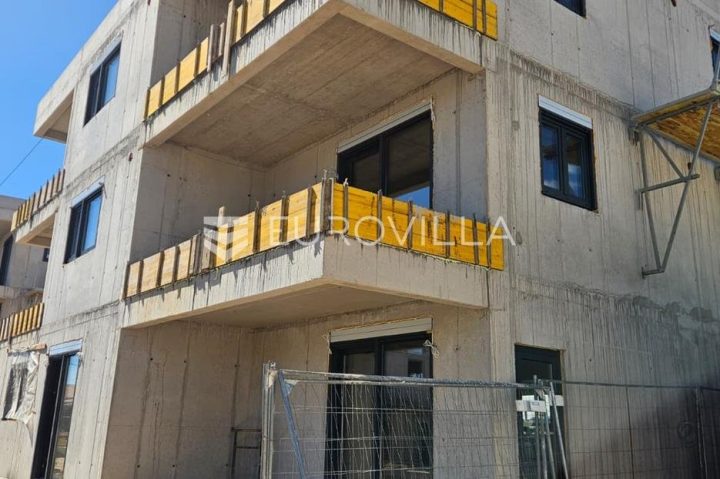 Flat For sale - Splitsko-dalmatinska Kaštela - foto 5/6