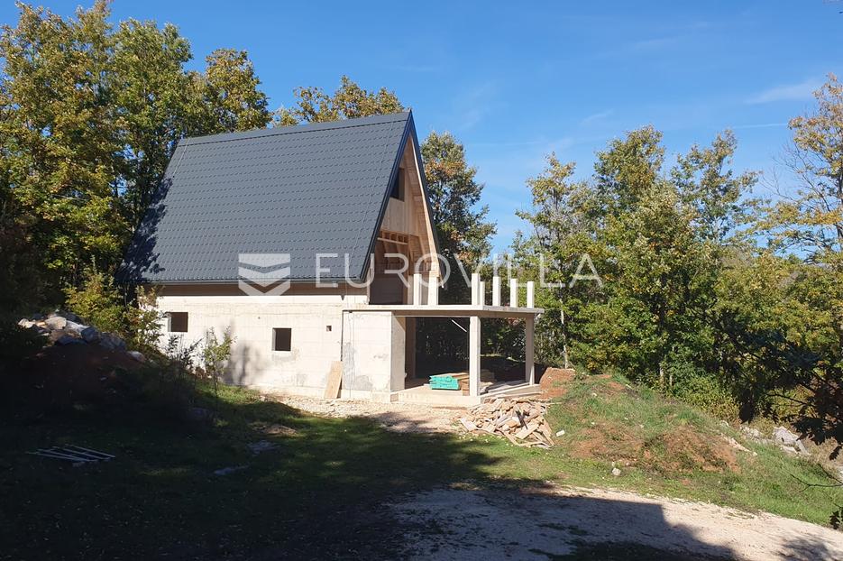 Haus Zu verkaufen -  Lovinac