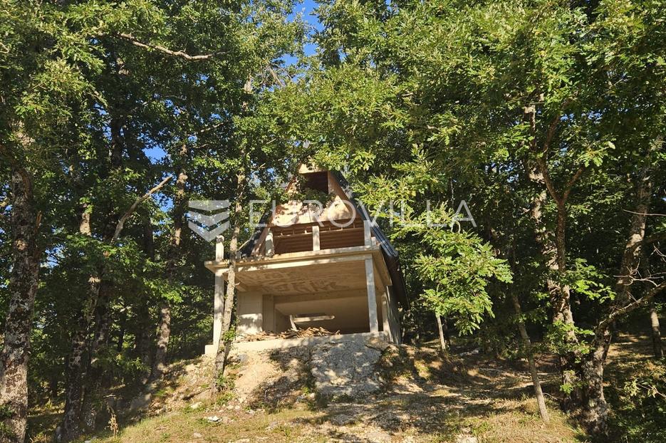 Haus Zu verkaufen -  Lovinac