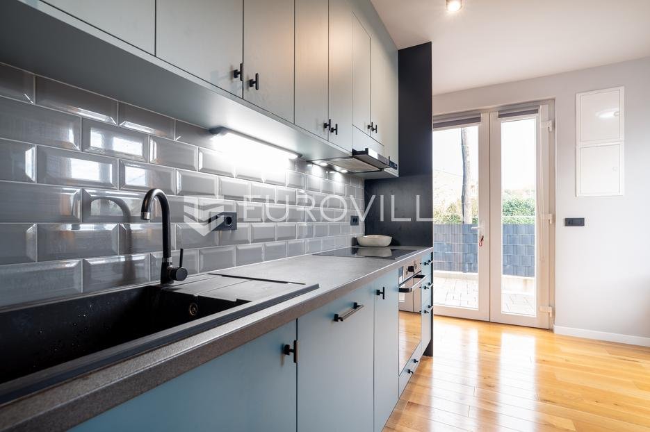 Flat For sale - Zadarska Zadar