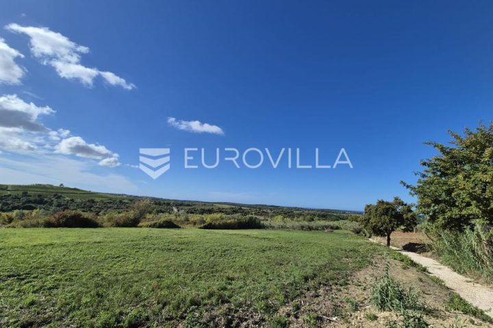 Terreno in vendita 1036 m² – Buje