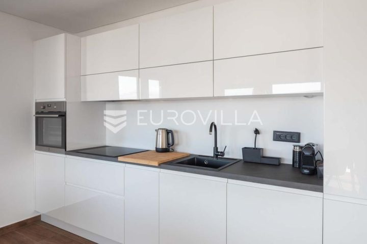 Apartma Naprodaj - Splitsko-dalmatinska Split - Okolica - foto 4/16