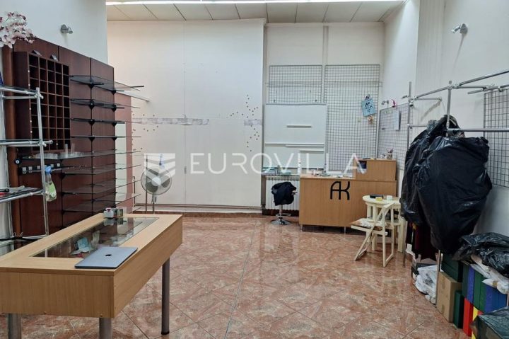Lokal użytkowy na sprzedaż 41 m² – Zvijezda