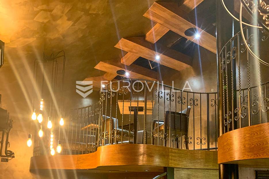 Lokal użytkowy Na sprzedaż -  Trešnjevka - Sjever