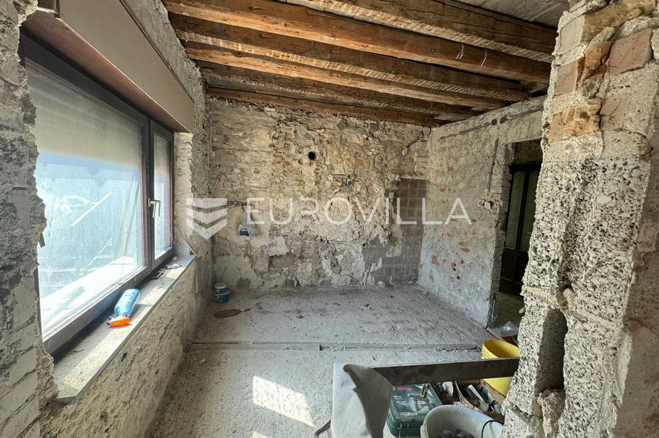 Kuća Na prodaju -  Pula