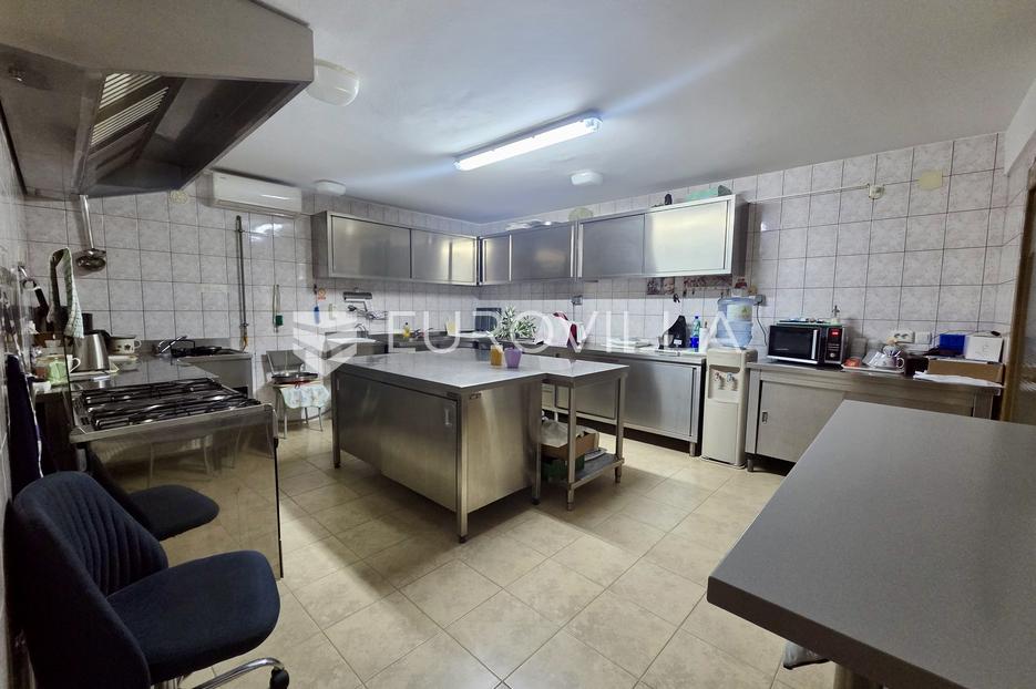 Casa In vendita -  Slavonski Brod