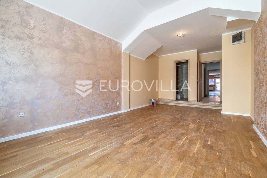 Poslovni prostor Na prodaju - Grad Zagreb Peščenica - Žitnjak