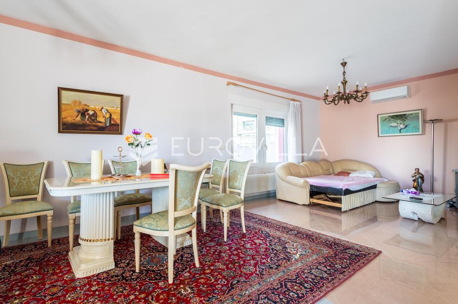 Maison À vendre - Šibensko-kninska Pirovac
