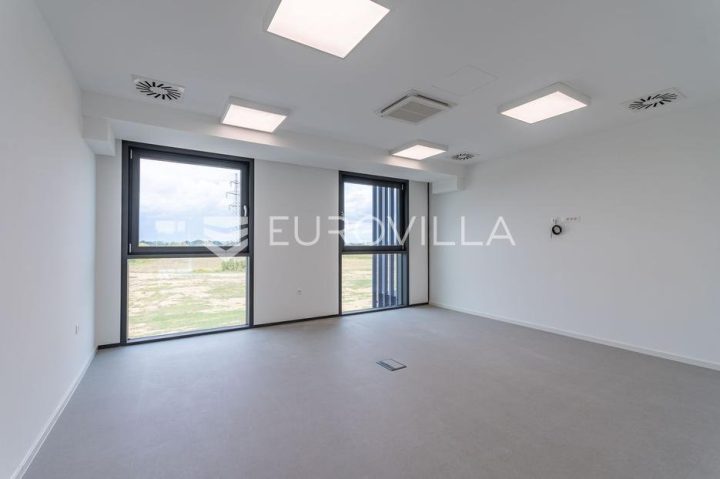 Business premises For rent - Varaždinska Gornji Kneginec - foto 5/10