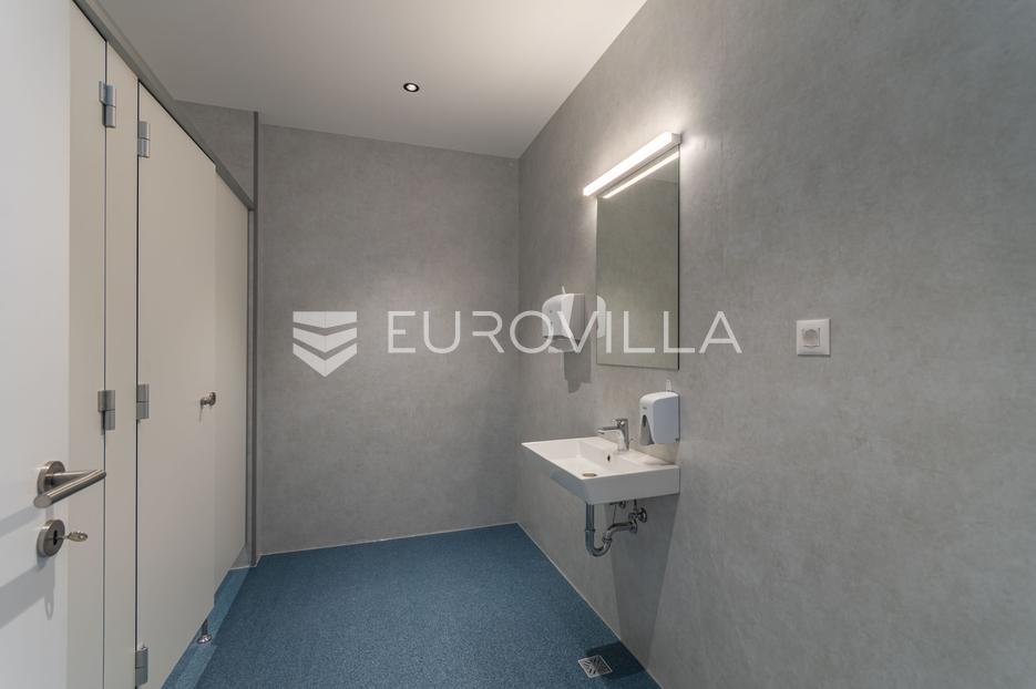 Business premises For rent - Varaždinska Gornji Kneginec