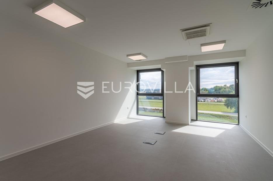 Business premises For rent - Varaždinska Gornji Kneginec