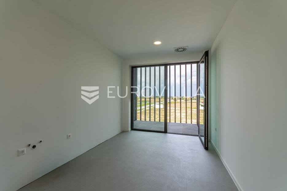 Business premises For rent - Varaždinska Gornji Kneginec