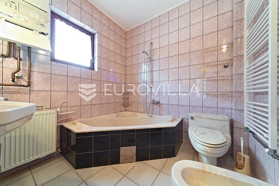 Kuća Na prodaju - Osječko-baranjska Čepin