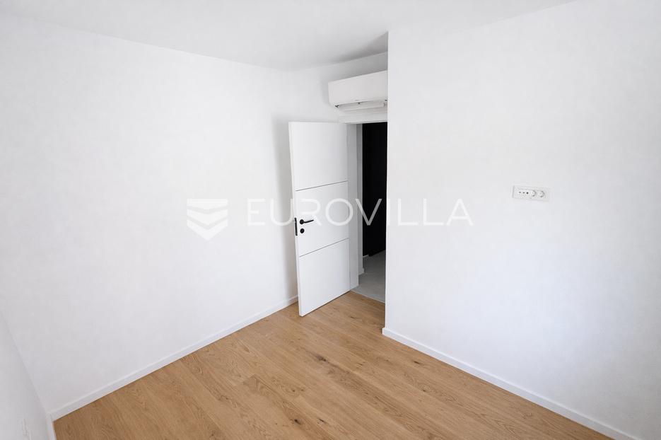 Apartment Zu verkaufen -  Novalja