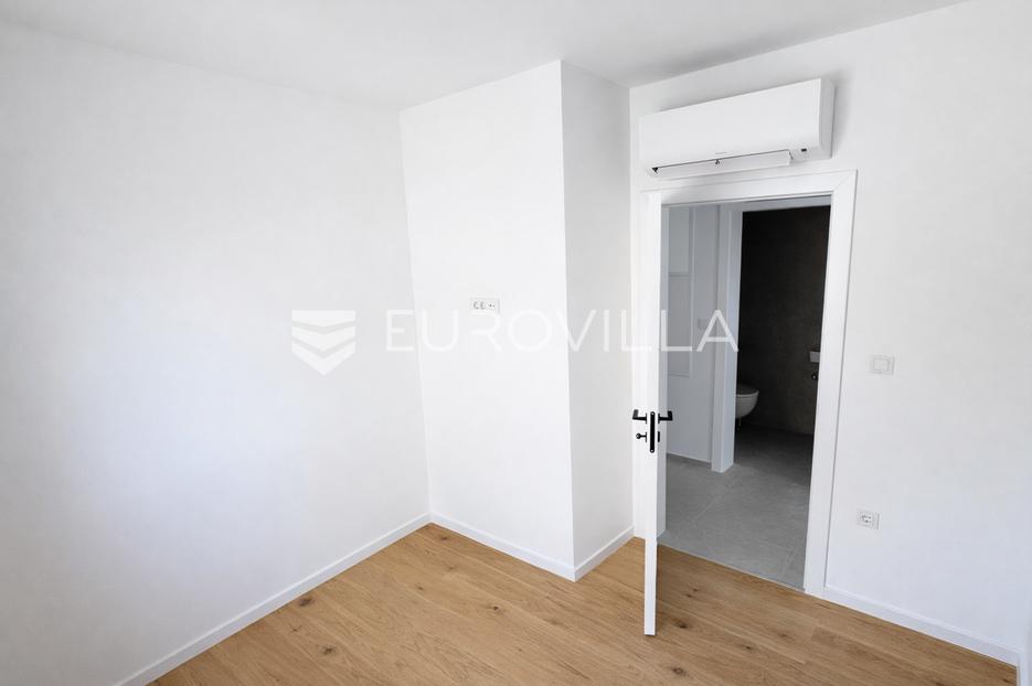 Apartment Zu verkaufen -  Novalja