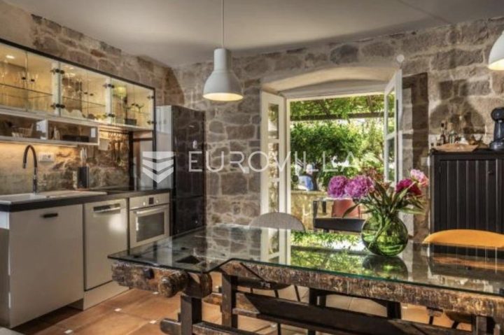 House For rent — Varoš