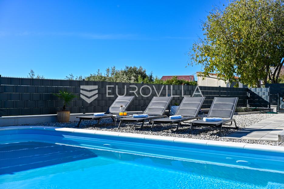 Casa In vendita -  Kaštela