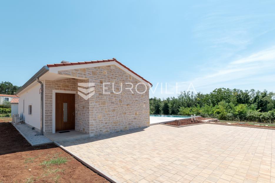 Kuća Na prodaju - Istarska Višnjan