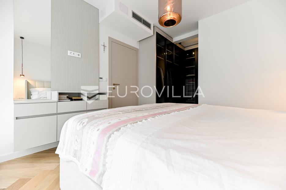 Apartment Zu verkaufen -  Podstrana