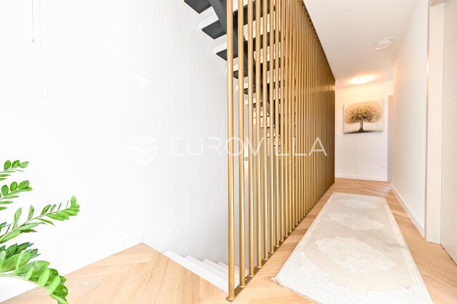 Apartment Zu verkaufen -  Podstrana