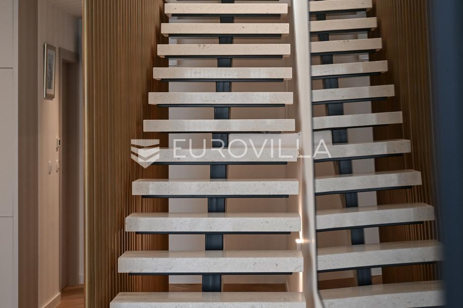 Apartment Zu verkaufen -  Podstrana
