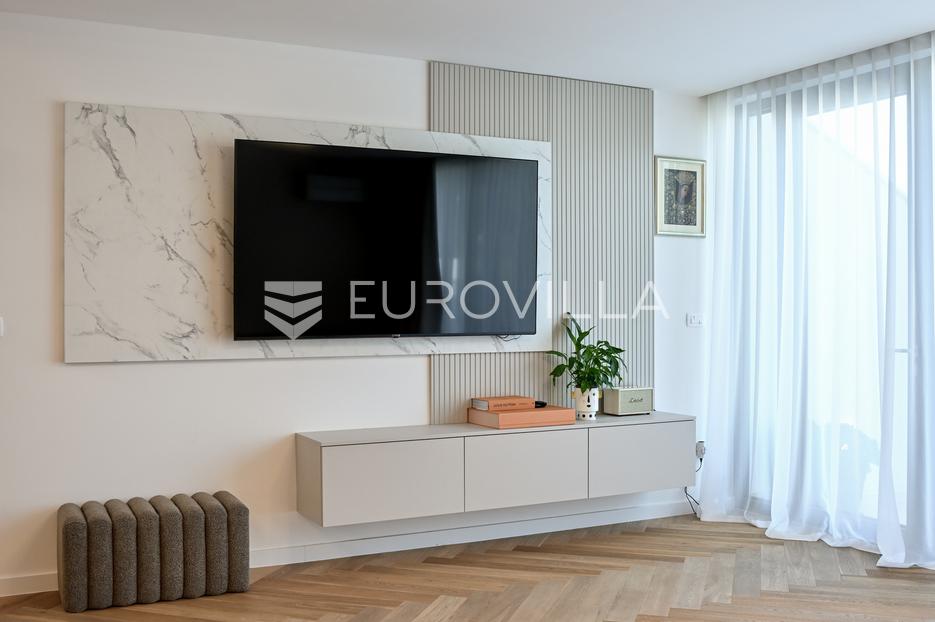 Apartment Zu verkaufen -  Podstrana