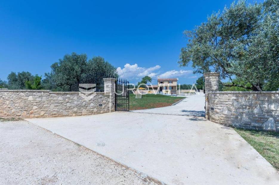 Kuća Na prodaju -  Fažana