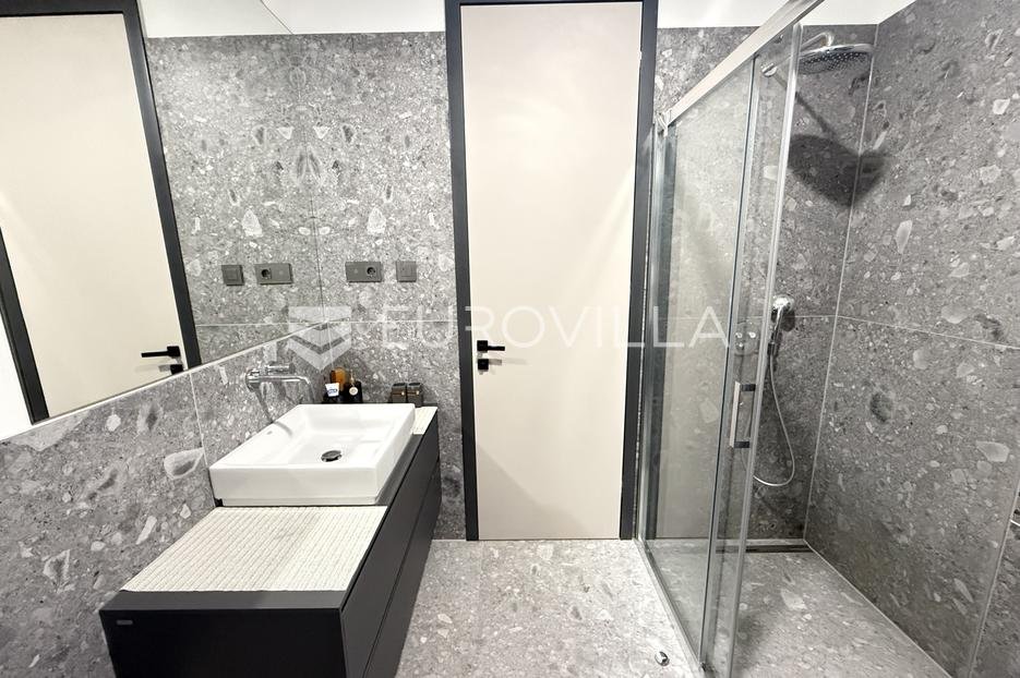 Flat For sale - Istarska Pula
