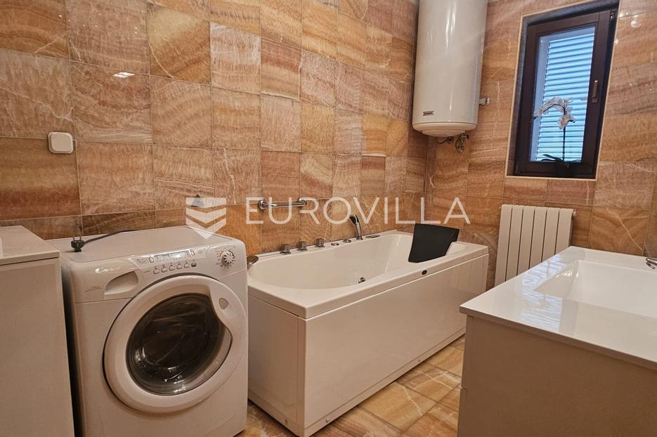 Apartma Na predaj -  Opatija - Okolica