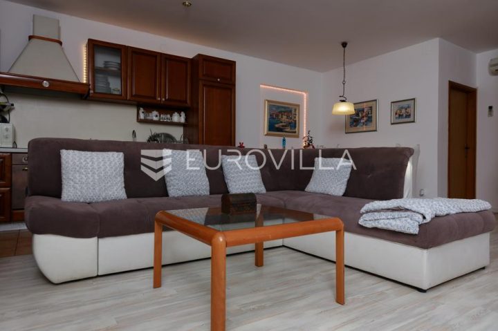 Stan Na prodaju - Primorsko-goranska Malinska-dubašnica - foto 3/22