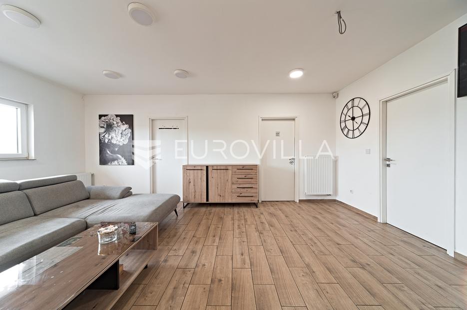 Apartment Zu verkaufen -  Osijek