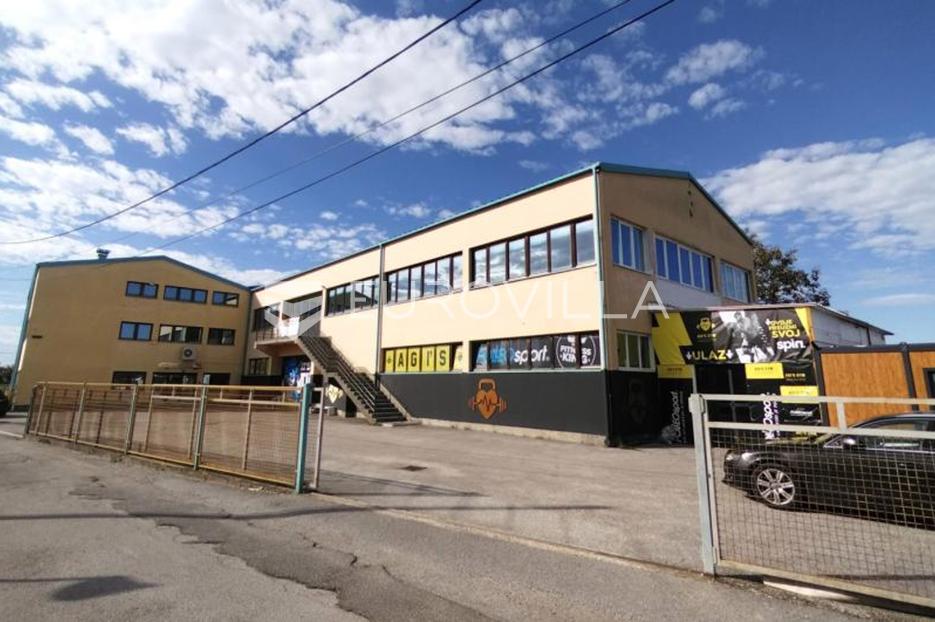Commerciale In vendita Dubec