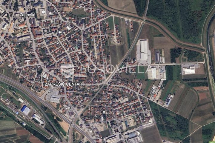 Terrain à vendre 4833 m² – Centar
