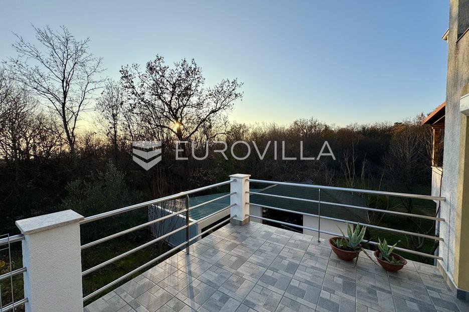 Maison À vendre -  Rijeka