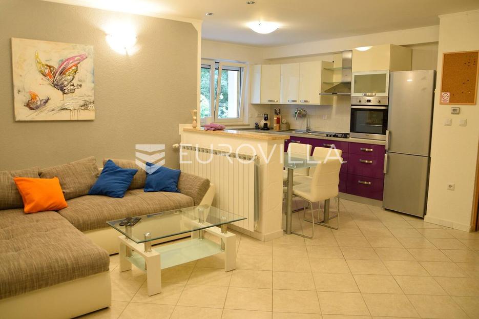 Maison À vendre -  Rijeka