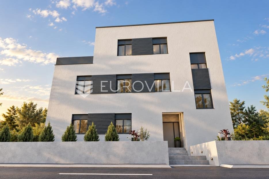 Apartma Naprodaj - Grad Zagreb Maksimir