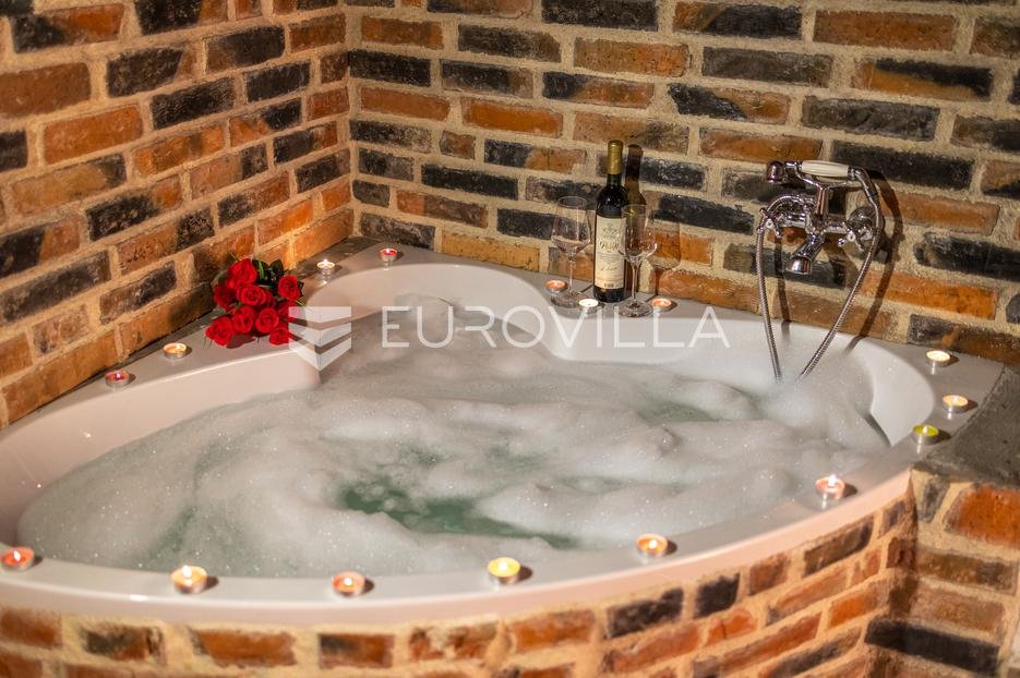 House For sale - Splitsko-dalmatinska Solin - Okolica