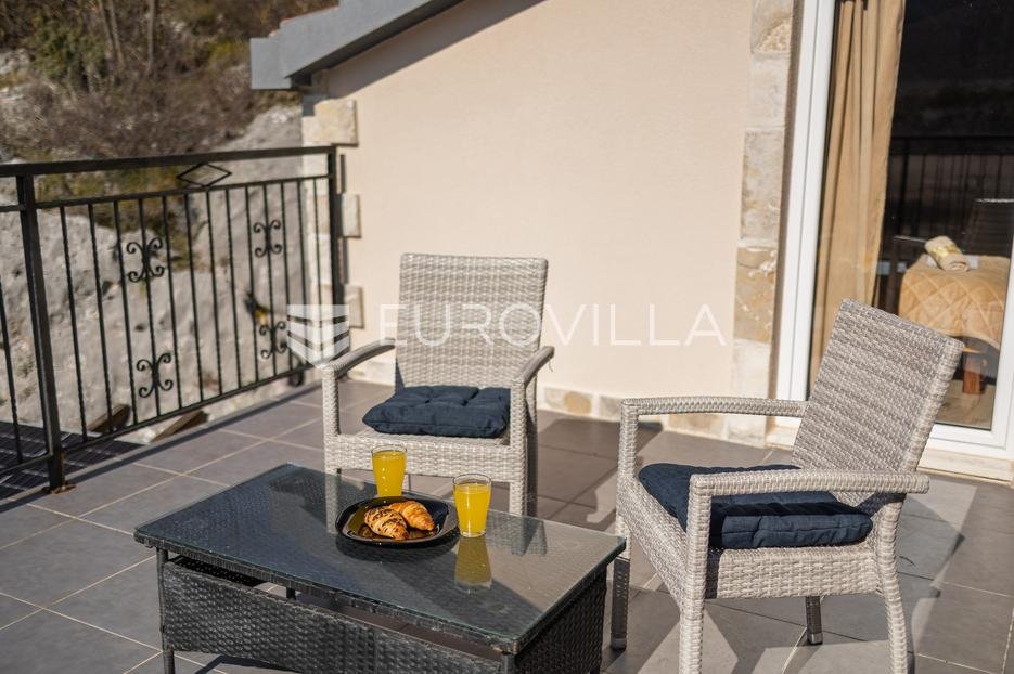House For sale - Splitsko-dalmatinska Solin - Okolica