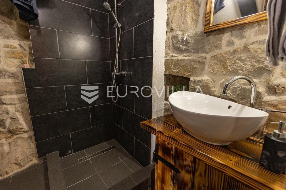 House For sale - Splitsko-dalmatinska Solin - Okolica
