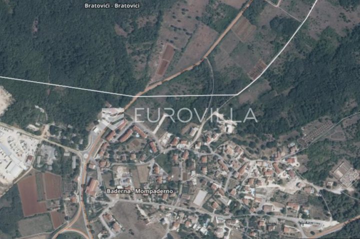 Terreno in vendita 36918 m² – Baderna