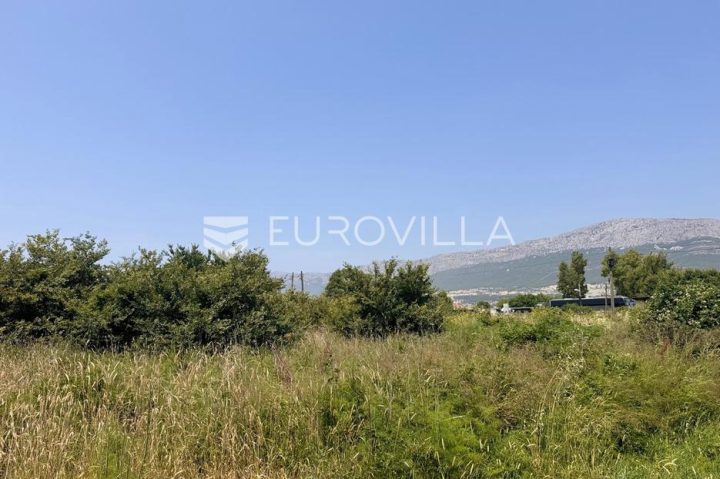 Land for sale 799 m² – Bilice