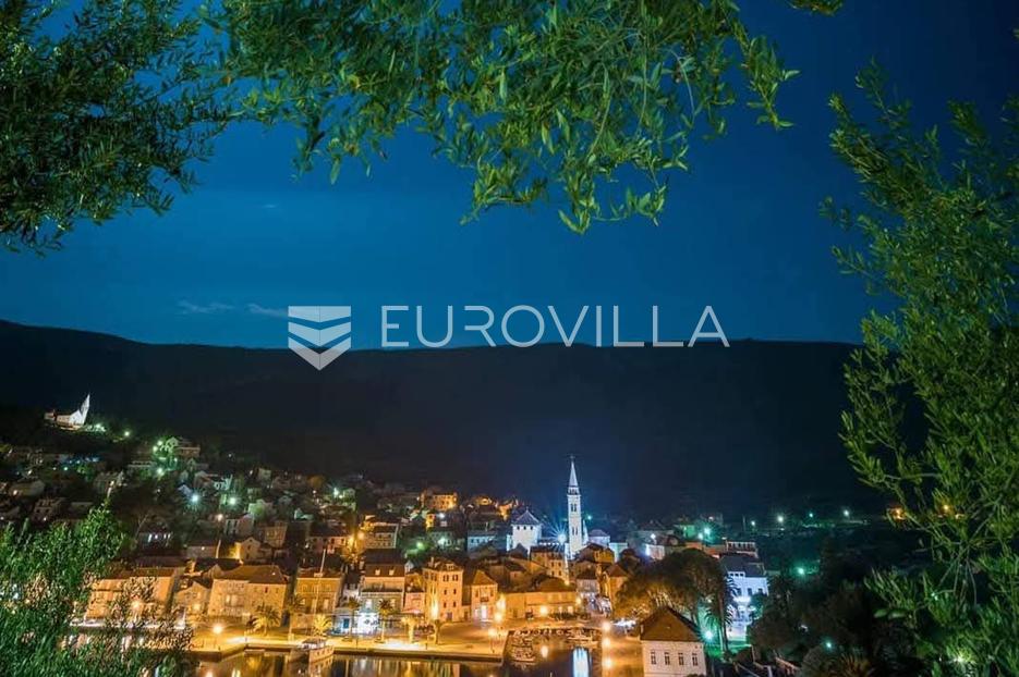 Parcela Naprodaj - Splitsko-dalmatinska Jelsa