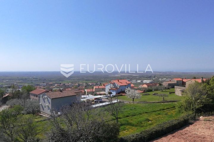 Zemljište na prodaju 932 m² – Kaštelir