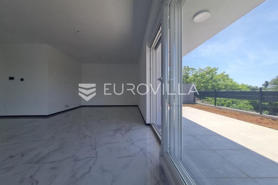 House For sale -  Vir