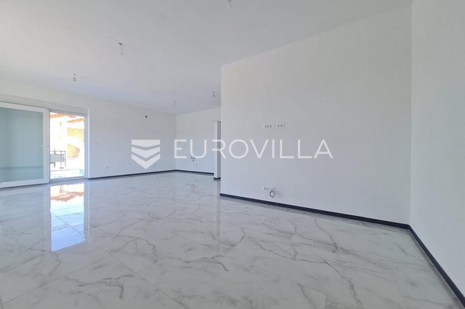 House For sale -  Vir