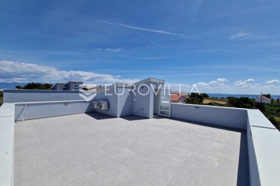 House For sale -  Vir
