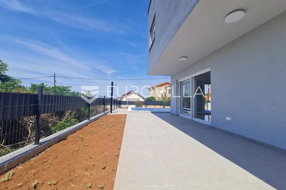 House For sale -  Vir