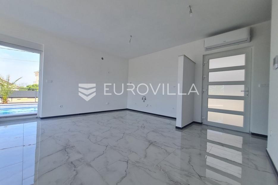 House For sale -  Vir